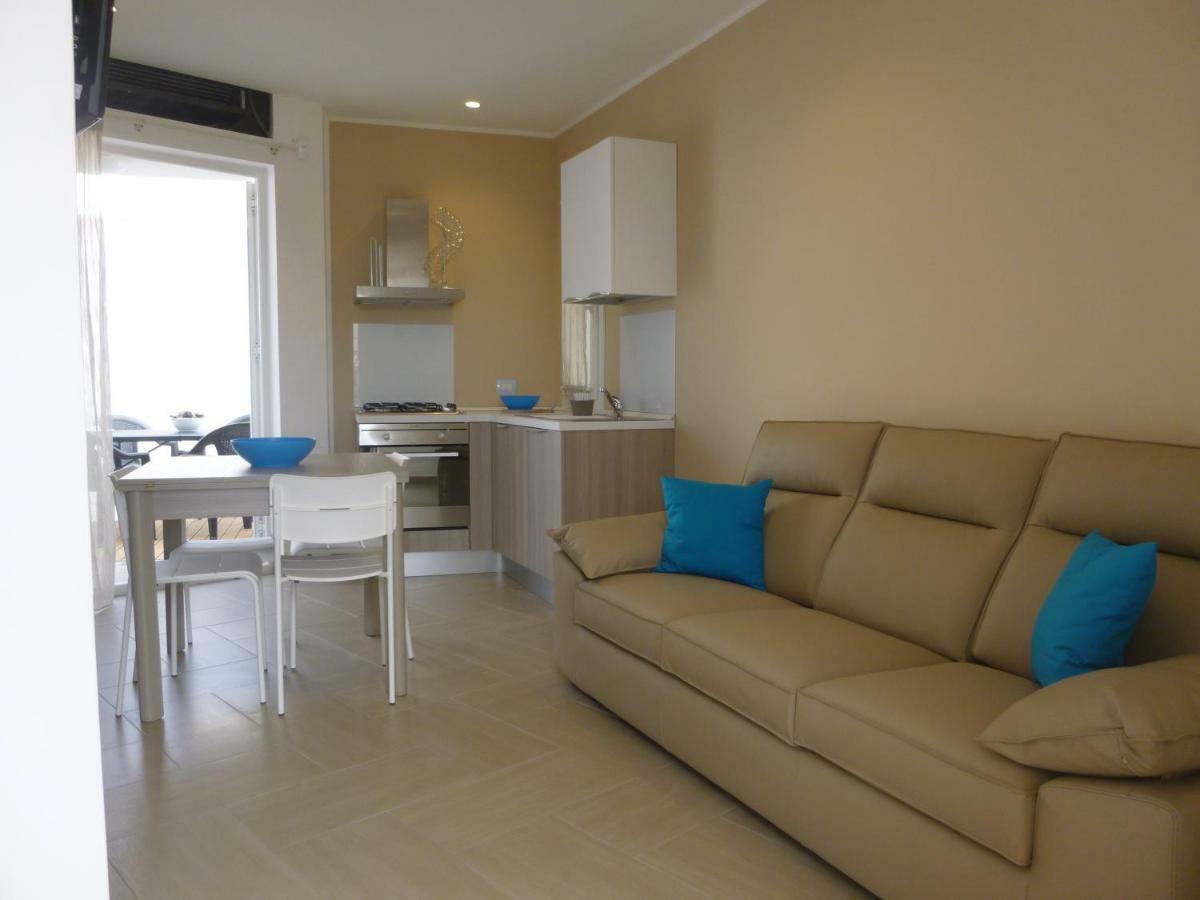 Charm Holiday Terrasini Extérieur photo
