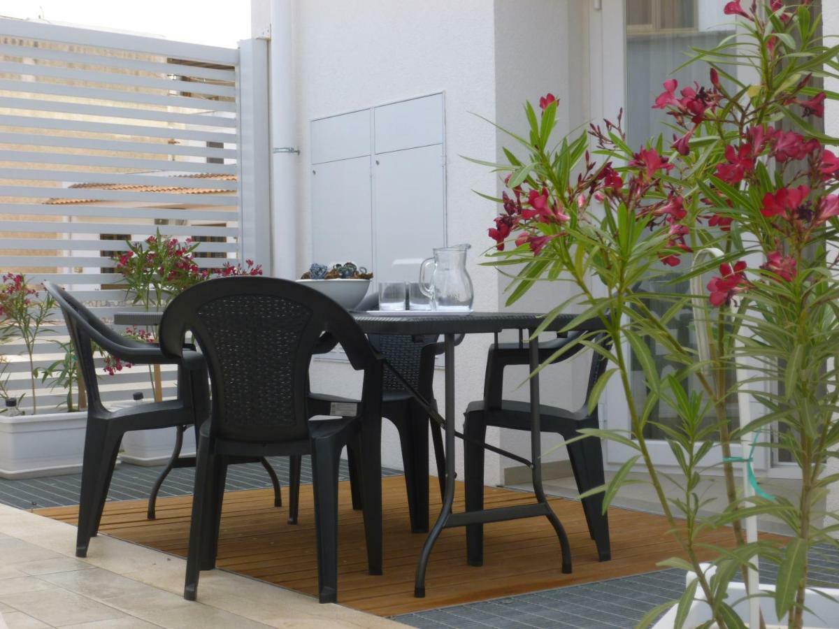 Charm Holiday Terrasini Extérieur photo